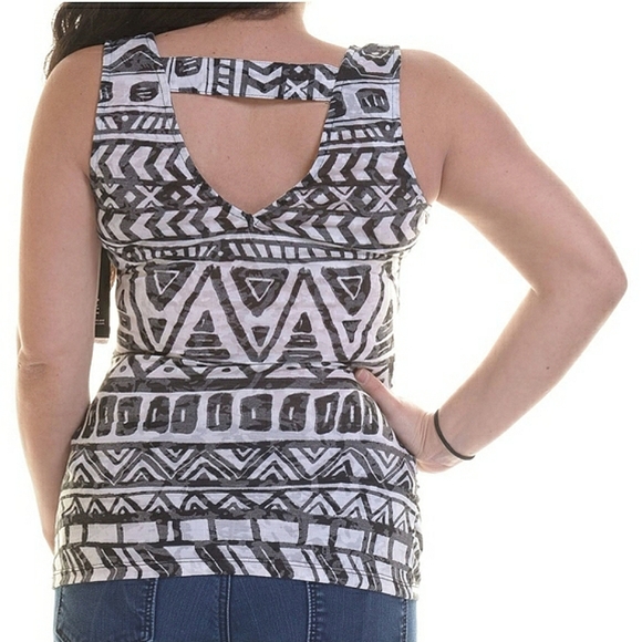 INC International Concepts Tribal Ruched Cut Out Back Black White Top SP - Picture 2 of 16